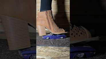 Model car crush with heels #crushexperiment #asmrcrush #highheels #modelcarcrush #asmrcrunch