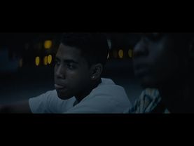 Moonlight 2016 - kevin kisses chiron