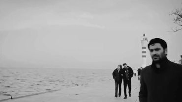 Belki Cihan ve Alya yıllar önce bir gün İstanbul'da karşılaşmışlar am...