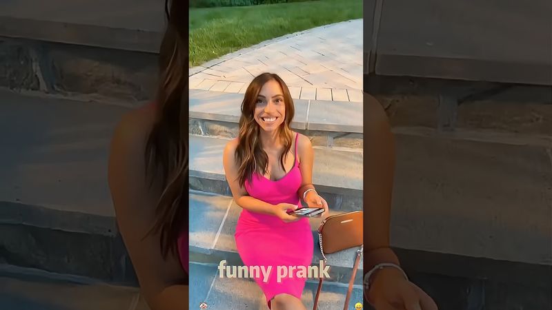 Funny prank 😂gag reflex 🤣🤣#funny #funnyprank #youtube #funnyvideo #prankvideo #scared #prank