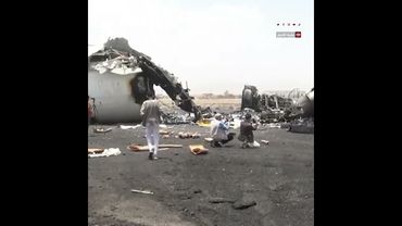 صراع حوثي على نهب حطام الطائرات المدمرة بمطار صنعاء
