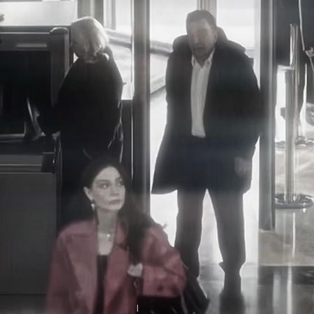 — Они не знакомы, но… 🧨  #turkishseries #esrefruya #demetozdemir #cag...