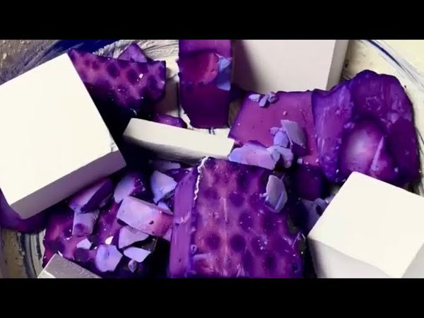 Purple Dyed & White Fresh Gym Chalk 