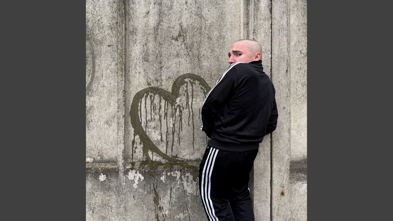 Под твоим балконом