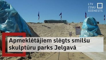 Pēc stiprajām lietavām slēgts nedēļas nogalē Jelgavā atklātais Smilšu skulptūru festivāla parks