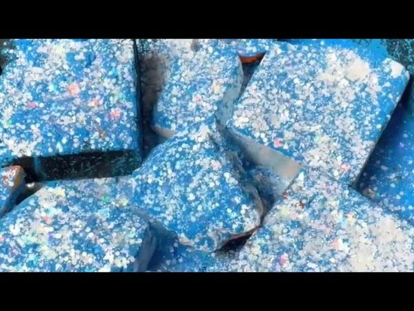 Dyed & Plain Fresh Chalk with Blue Powder & Glitter