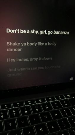 << Bananza >> #music #lyrics #song #fyp #lyrics_songs #lyricsvideo #l...