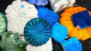 Hand on crunchy , soft vareity platter 😮‍💨😶‍🌫️🫣