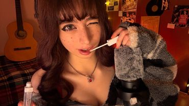 ‧˚ʚ POV: ERES MI NOVIO Y ME VES PONIENDOME LINDA en ASMR susurrando ɞ˚‧