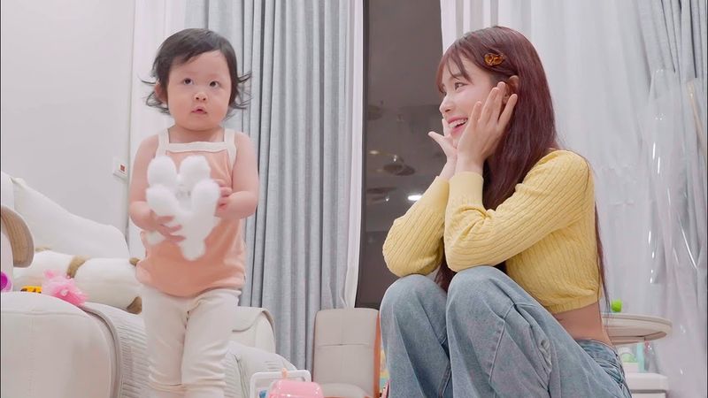 중국어 공부 3년 차 보다 훨씬 말 잘하는 2살 언어 천재 아기