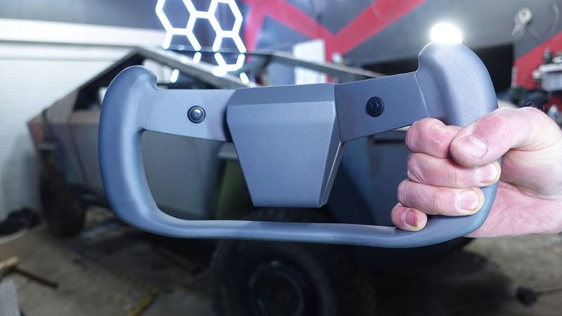 УНИКАЛЬНЫЙ РУЛЬ, сиденья и дверные карты.Tesla Cybertruck своими руками.