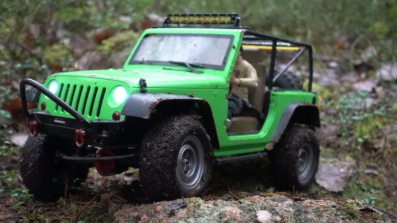 RC Jeep Wrangler JK - RCmodelex Axial SCX10ii - Forest trail