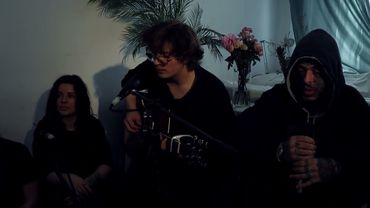 Бонд с Кнопкой, Кишлак - существо (live с хором Florium)