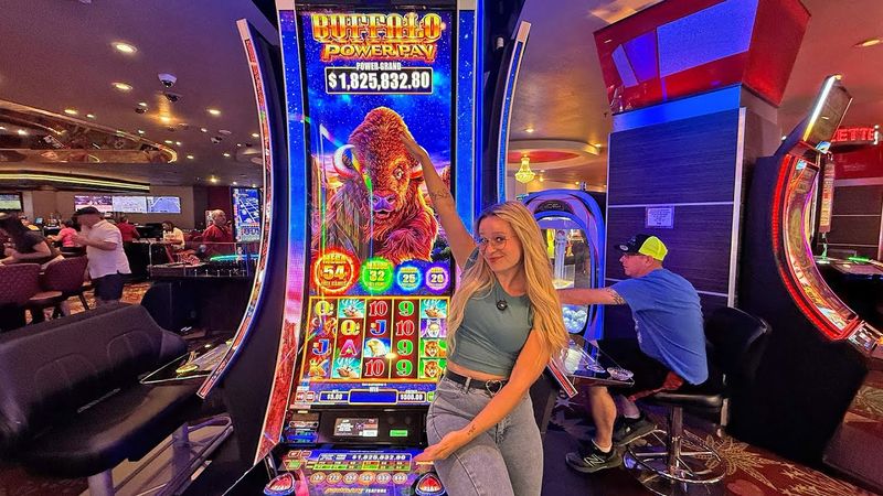 La mia INCREDIBILE corsa sulla mia nuova slot preferita Buffalo!