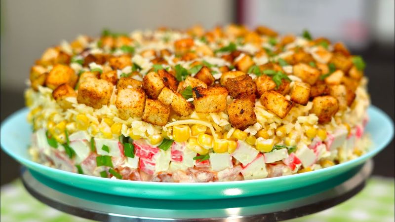 Безумно ВКУСНЫЙ и КРАСИВЫЙ Салат "КОРРИДА" на праздничный стол | Кулинарим с Таней