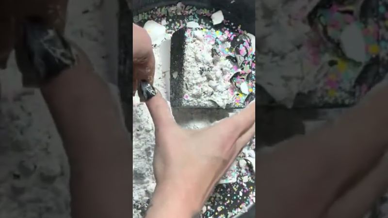 Soft Fresh Chalk with Crispy Dye & Glitter