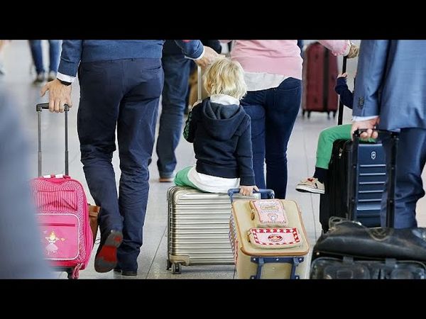 Fact check: The EU hasn’t banned carry-on luggage fees (yet)