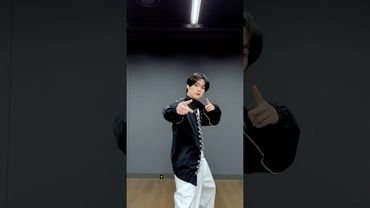 #LeeKnow got good #KARMA #StrayKids #스트레이키즈 #리노 #CEREMONY #CEREMONYchallenge