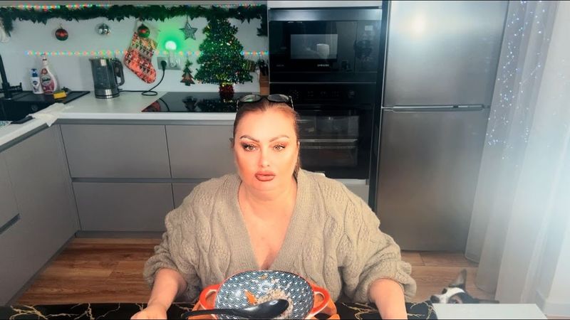 Кто хочет разделить со мной трапезу, приятного аппетита😋