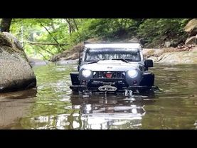 Axial SCX10 III Wrangler Rubicon JK Valley Rock Climbing  Off-road Driving 4X4 RC Car No.5