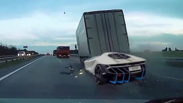 Idiots in Cars 2023 Russian Roads 23