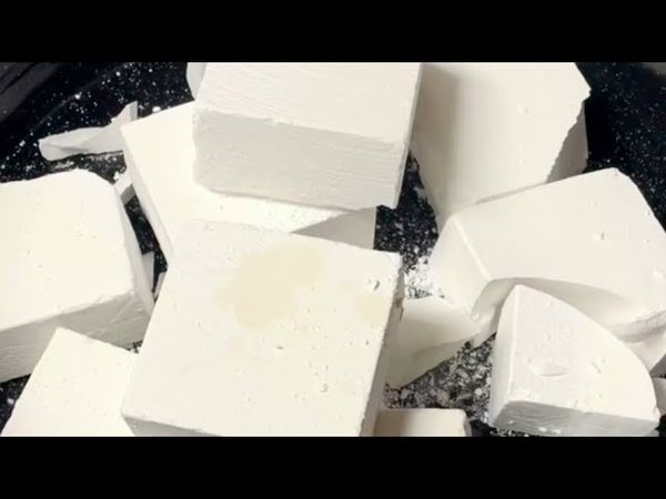 Gym Chalk Freshies 🤍