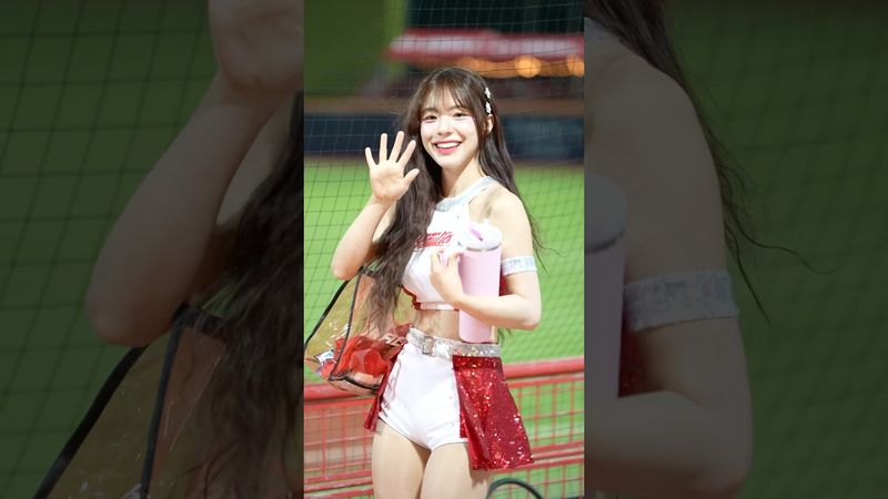 多慧每次登場都是歡聲雷動 第三年了人氣依舊居高不下啊😍​⁠@lee_dahye #李多慧 #이다혜 #cheerleader #fancam #shorts