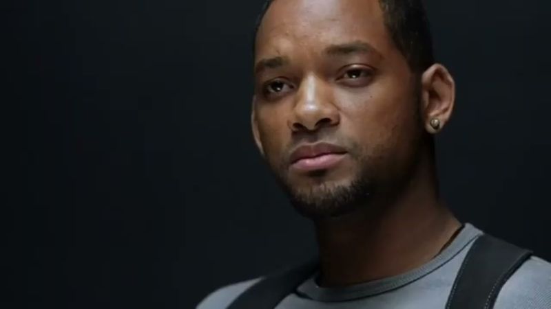 робот превратит кусок холста... а негр нахуй может не сидеть