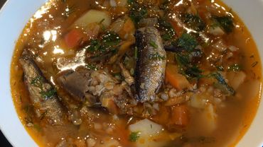 Суп со шпротами и гречкой. Очень легко, быстро и вкусно!