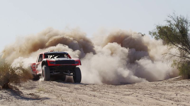 Dirt Sessions: Apdaly Lopez Conquers Baja