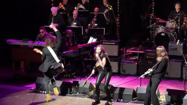 Larkin Poe w/ Tyler Bryant - Rock & Roll Hootchie Koo 3-10-22 Beacon Theater, NYC