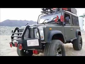 RC CAR RC4WD D90 Land Rover Defender Off-Road Slowmo Bash