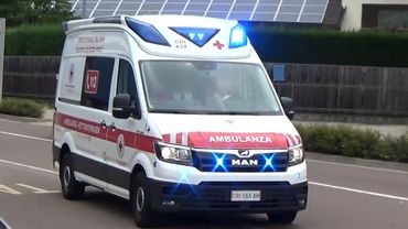 Ambulanza Man TGE 439 Croce rossa Bolzano in sirena a Bolzano