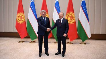 АДЫЛБЕК КАСЫМАЛИЕВ ӨЗБЕКСТАНДЫН ПРЕЗИДЕНТИ МЕНЕН ЖОЛУГУШТУ