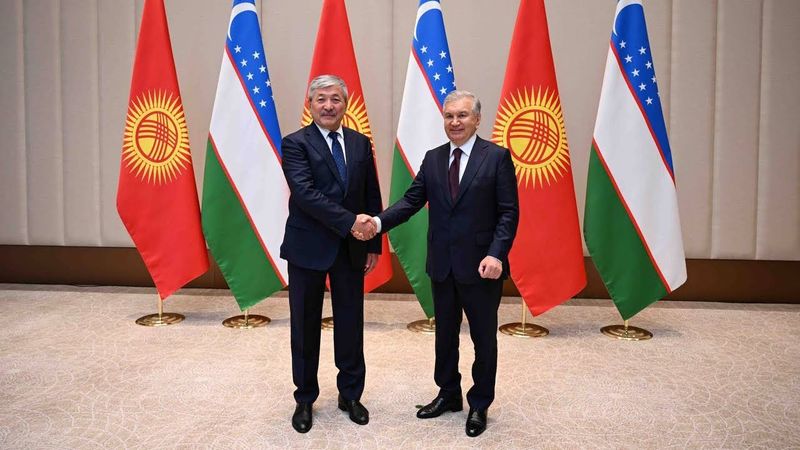 АДЫЛБЕК КАСЫМАЛИЕВ ӨЗБЕКСТАНДЫН ПРЕЗИДЕНТИ МЕНЕН ЖОЛУГУШТУ