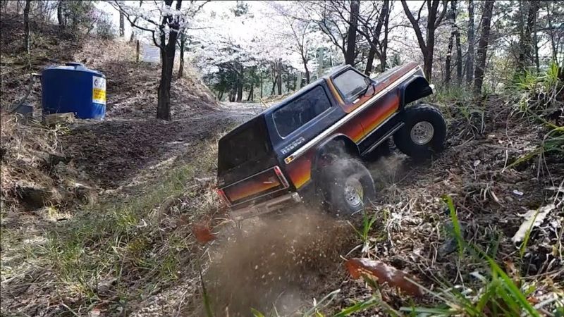 Traxxas TRX4 Ford Bronco Mountain Adventure 2