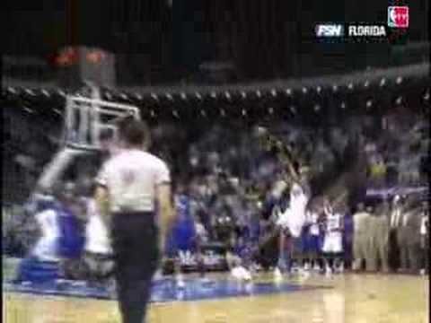 Rashard Lewis with the game-winning shot!