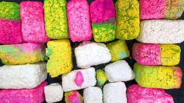 ASMR / Powdery yet Crunchy Pink and Green Pasted GC3