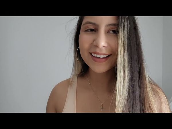 ASMR | Scratching on clothes & body tapping