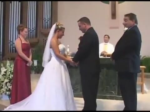 ПРИКОЛ НА СВАДЬБЕ, У ПАПЫ ЖЕНИХА БРЮКИ УПАЛИ