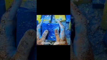 Vivid Blue #oddlysatisfying #relax #satisfying #dusty #experiment #viralvideo #gymchalkasmr #asmr