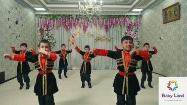 Грузинский танец для мальчиков. Подготовительная группа. В честь праздника Рамазан Хаита