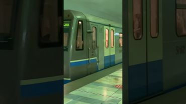 Подмигнул) #метро #shorts #метрополитен #ока