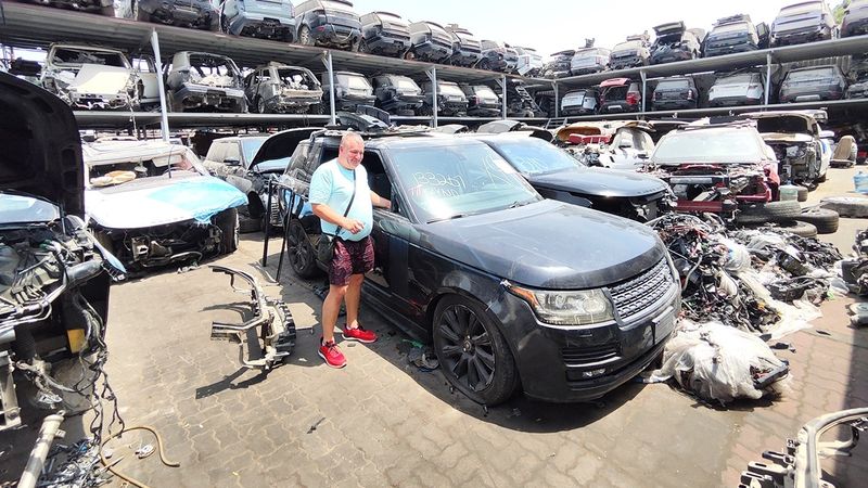 Попали на АУКЦИОН В ДУБАЕ/ Самые дешёвые V8 в МИРЕ