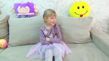 МАРГАРИТА И АНГЕЛИНА НЕ ПОДЕЛИЛИ МАЛЬЧИКА