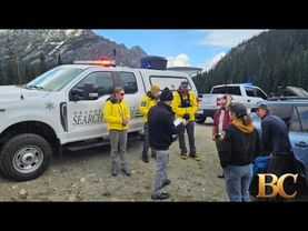 Climber survives 400-foot fall that killed 3 friends in Washington state