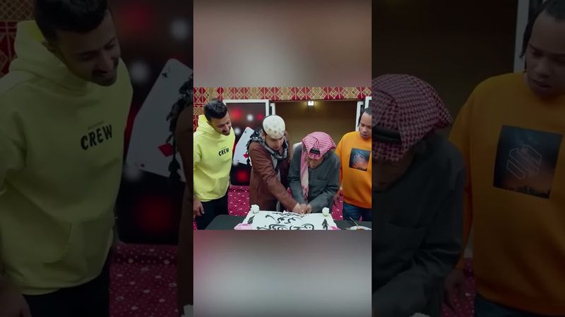 الشباب يحتفلون بتخرج كفتة