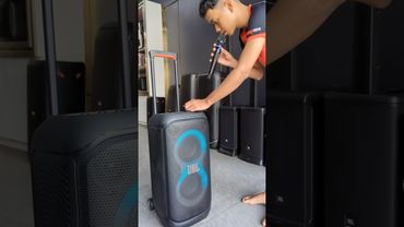 Karaokê 🎤 com JBL PartyBox Stage 320 #jbl #karaokê #microfone #shorts #fyp #paravocê