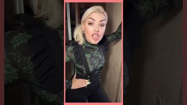 Улыбайтесь, женщина за рулём....