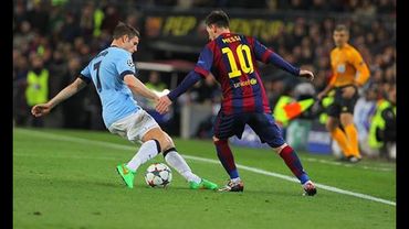 Football Skills Volume 18